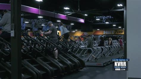 Crunch Fitness hosts 110.